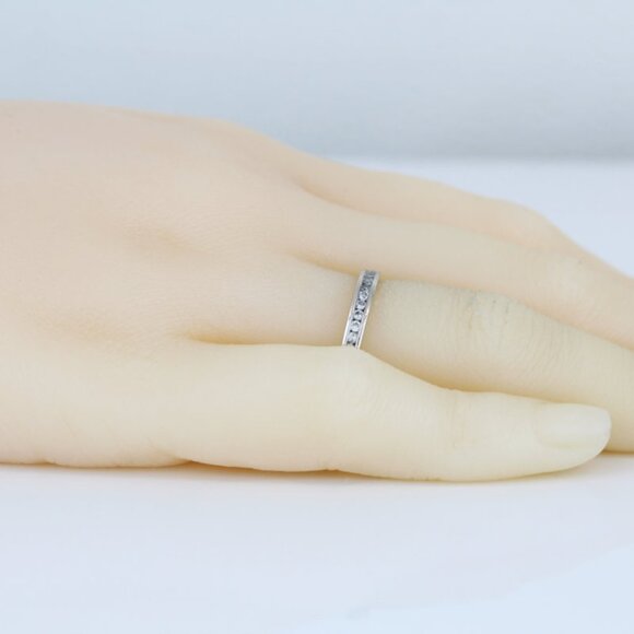 14K White Gold Diamond Wedding Band Anniversary Stackable Bridal Vintage Ring - Picture 6 of 7